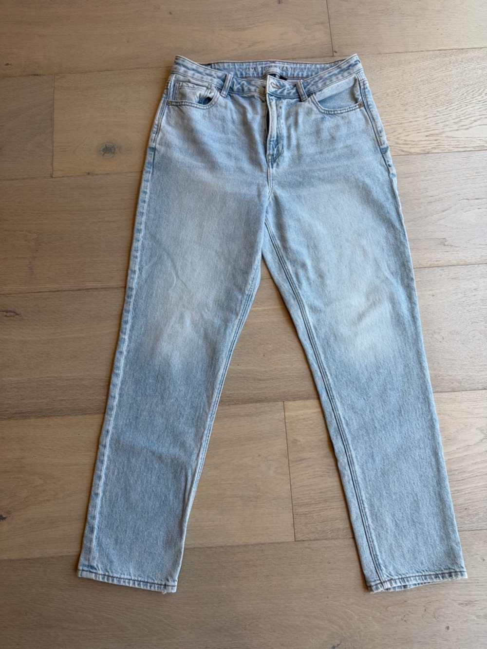 American Eagle Outfitters Light Wash Straight Leg Jeans